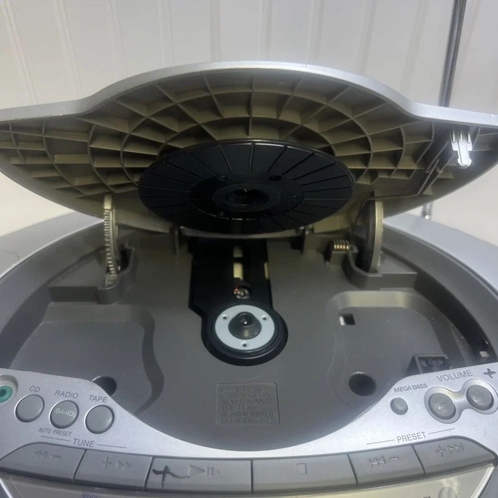 Sony Boombox CFD-S350 Stereo CD Tape AM/FM Power Cord Tested & Working
